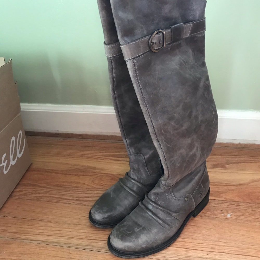 BRONX Distressed grey knee high boots